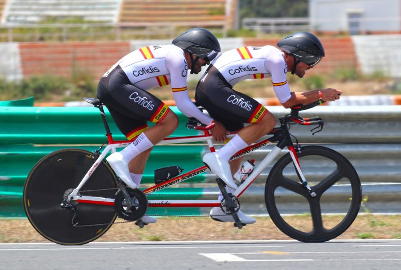 tandem
