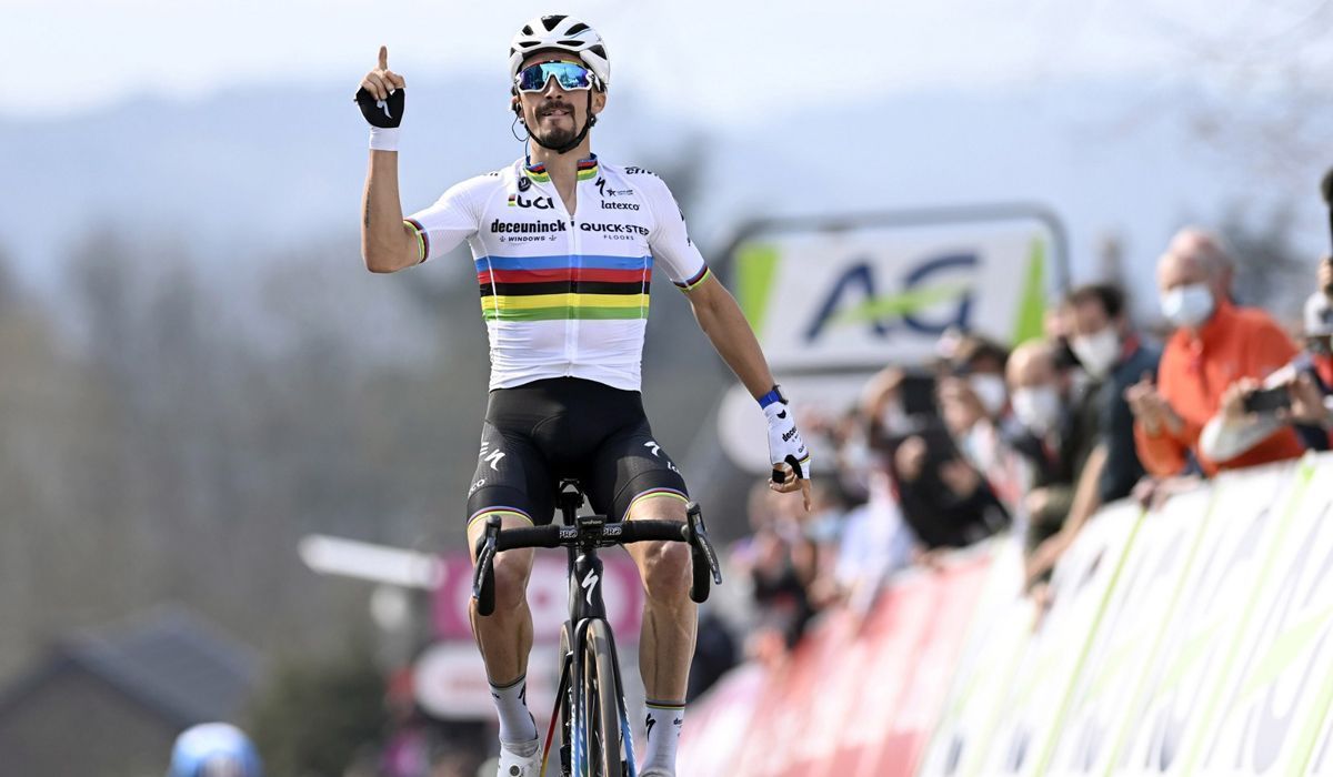Alaphilippe, al frente del equipo francés que defenderá su arcoíris Alaphilippe, al frente del equipo francés que defenderá su arcoíris
