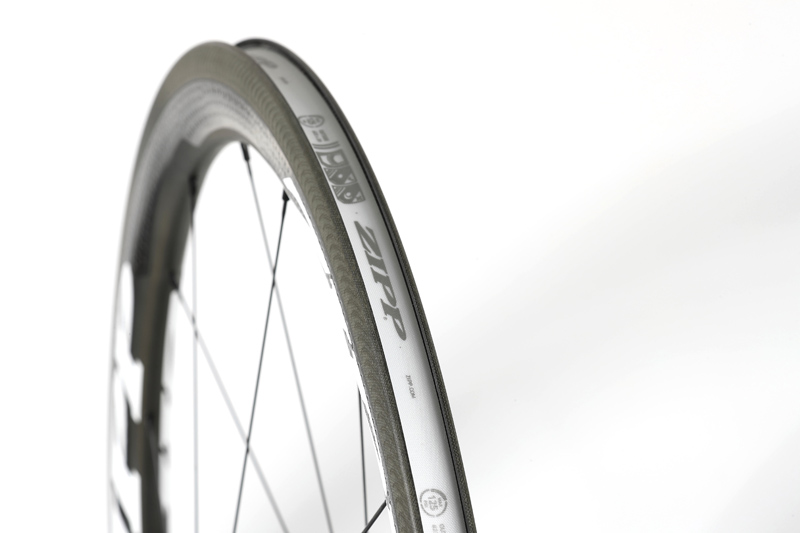 Ruedas Zipp 303 Firecrest Carbon Clincher (Prueba) Ruedas Zipp 303 Firecrest Carbon Clincher (Prueba)