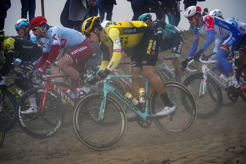Philippe Gilbert se alza con la victoria en Roubaix