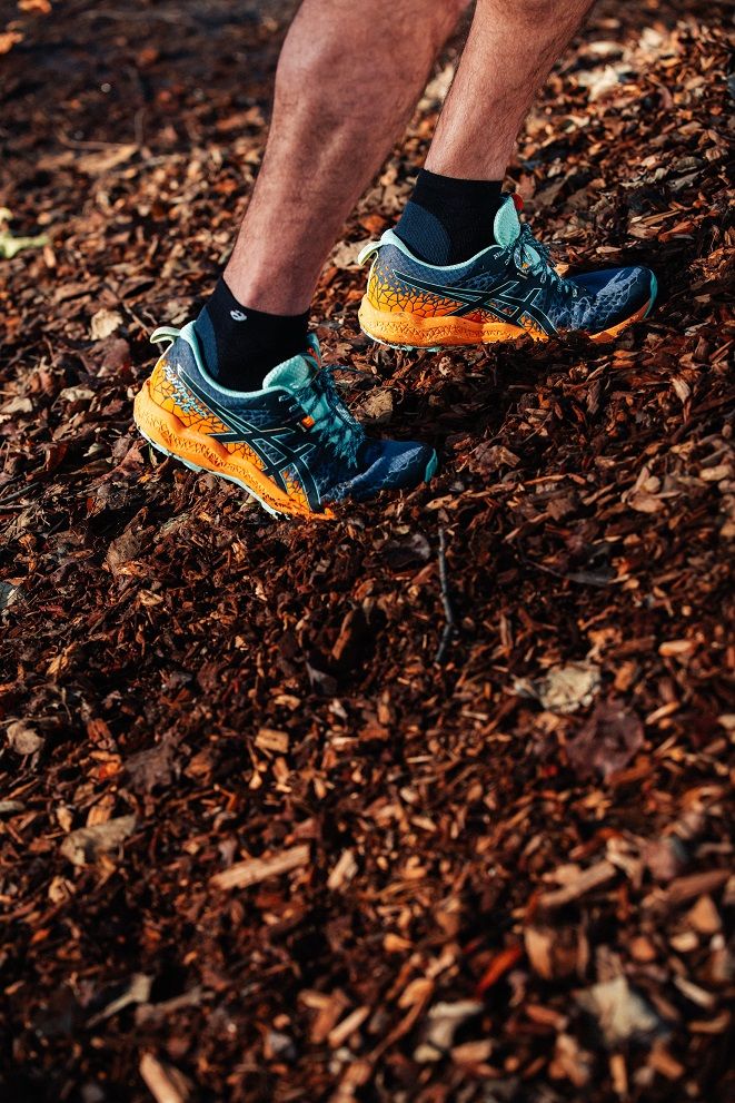 asics para trail