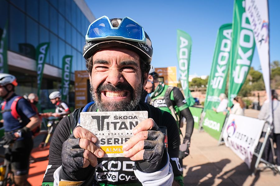 Óscar Pujol y Naima Madlen se llevan la ŠKODA Titan Series Almería (3) Óscar Pujol y Naima Madlen se llevan la ŠKODA Titan Series Almería (3)