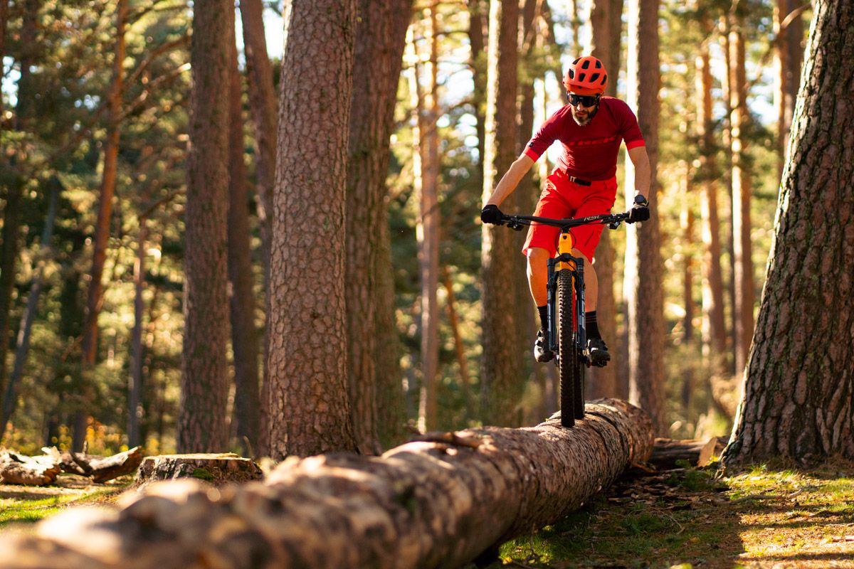 Accion Trek Top Fuel (22)