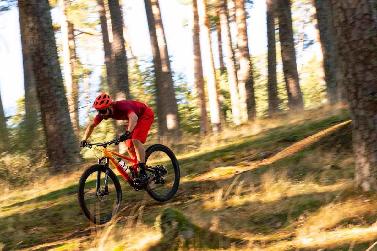Accion Trek Top Fuel (14)