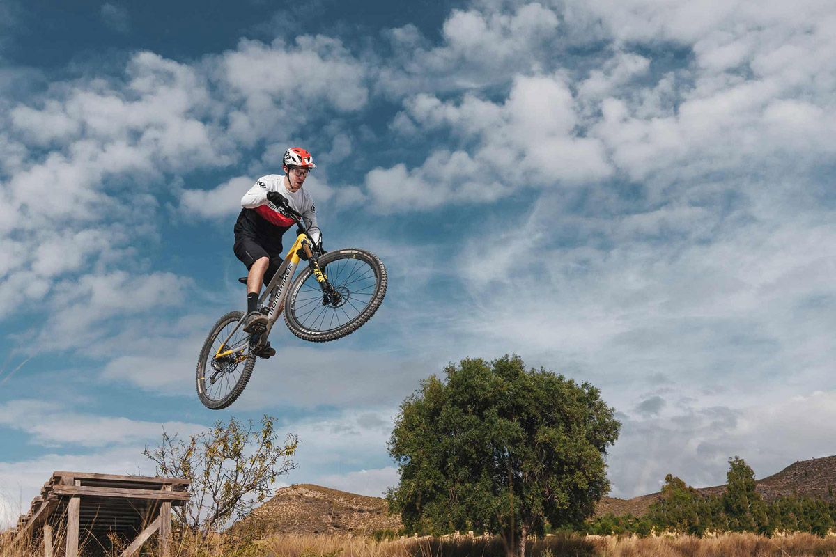 David Trummer ficha por MS Mondraker (6)