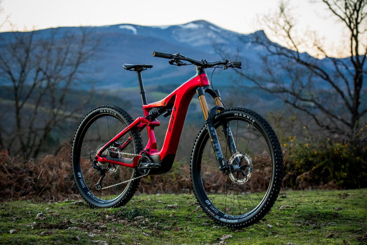 Nueva BH AtomX Carbon. Líneas impecables (16)