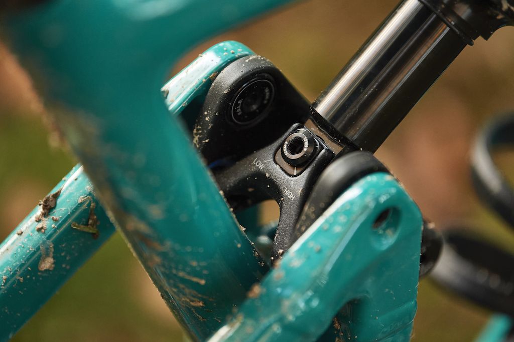 FOCUS JAM CARBONUS MY22 MTB JAM 8 9 Flipchip 2962 copia