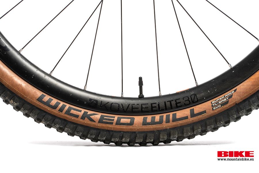 Microtest cubierta Schwalbe (4) Microtest cubierta Schwalbe (4)