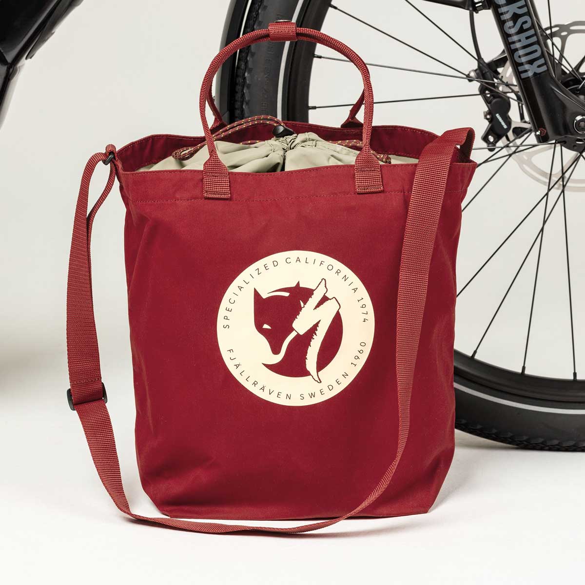 s f cave tote 23232 326 a main fjr