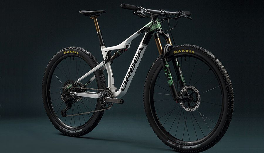 Orbea pone a la venta bicis con sus colores de equipo