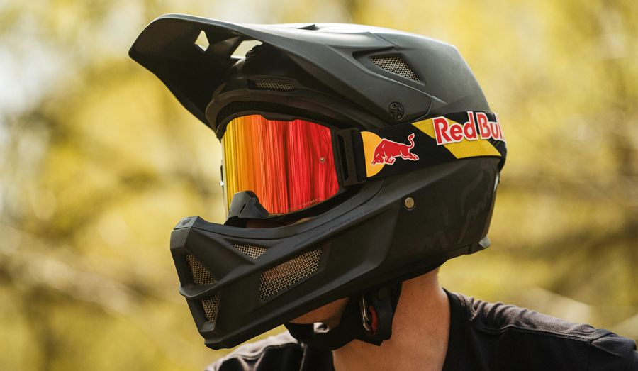 RedBull presenta su gama de gafas “Spect Eyewear”