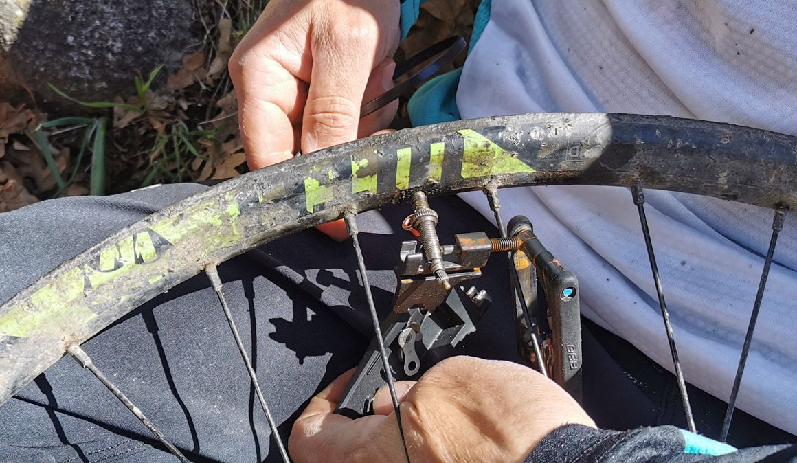 2 maneras extremas de reparar un tubeless 1