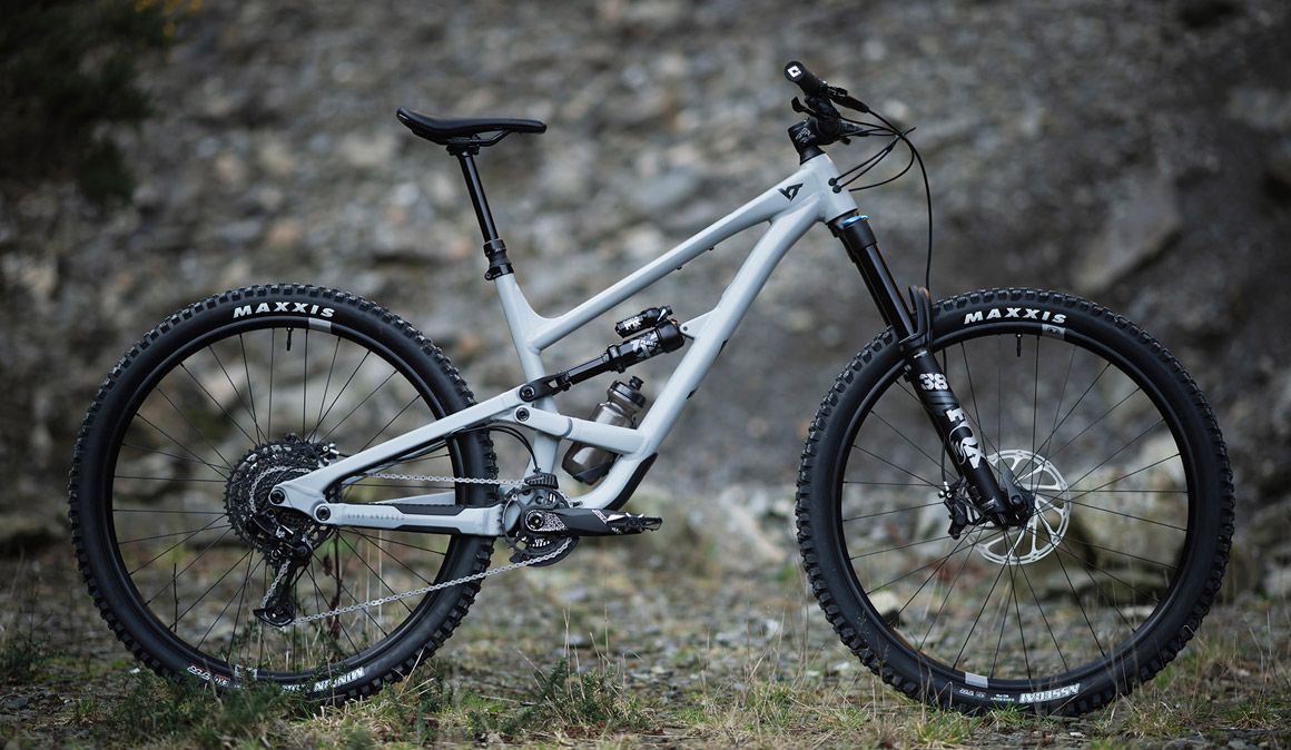 Nueva YT Capra Core 2, en aluminio