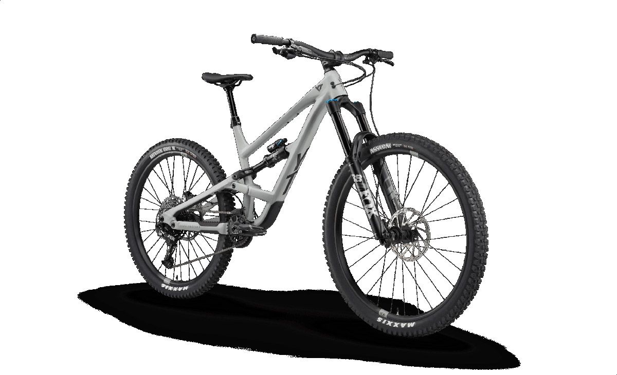 Nueva YT Capra Core 2, en aluminio. Versión mullet