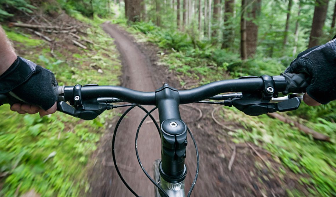 Cinco beneficios de montar en bicicleta al aire libre