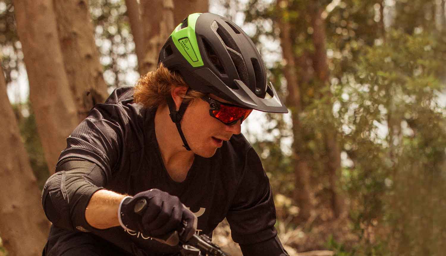 Así de estético es el nuevo casco Oakley DRT3 