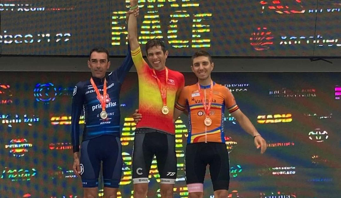 Roberto Bou se llevó el título de Campeón de España XCUM en la Lalín Bike Race