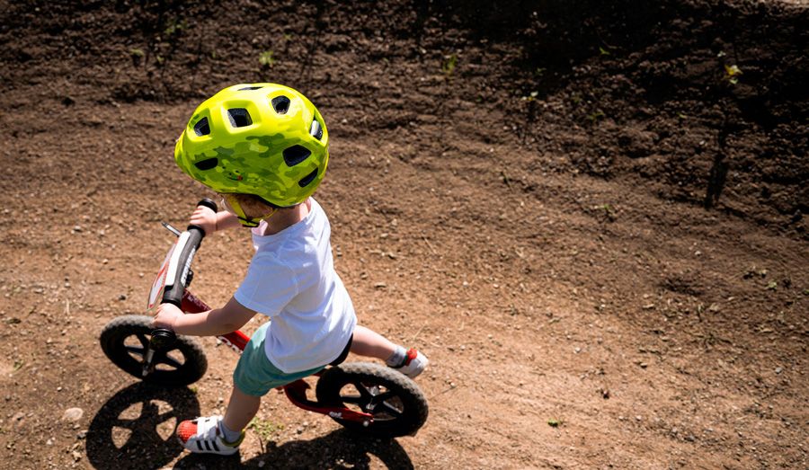 met hooray kids helmet 9