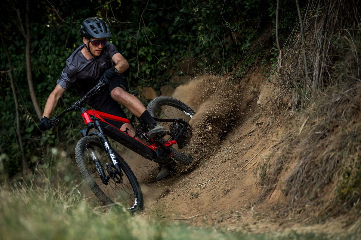 El nuevo Shimano XT Di2 para e bike revoluciona los cambios de marcha detalle