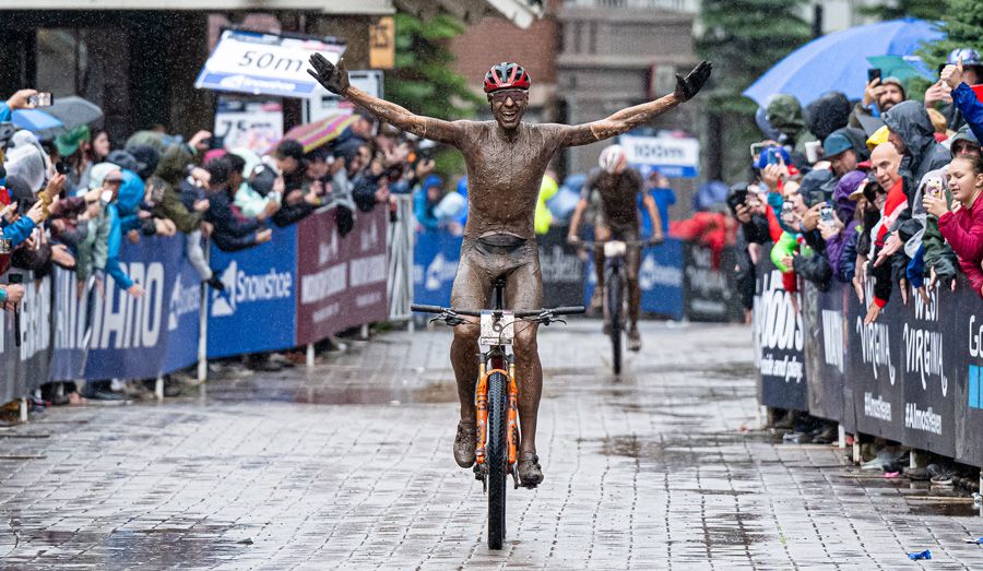 David Valero consigue la victoria en la Copa del Mundo de Snowshoe David Valero consigue la victoria en la Copa del Mundo de Snowshoe