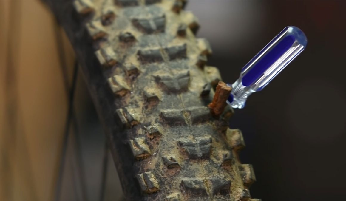 Causa posibles de las fugas persistentes en tubeless