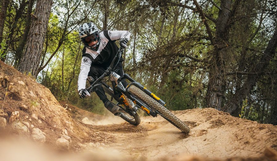 ig feed carrusel mondraker x troylee 1080x1350 04 6319e7e942d77