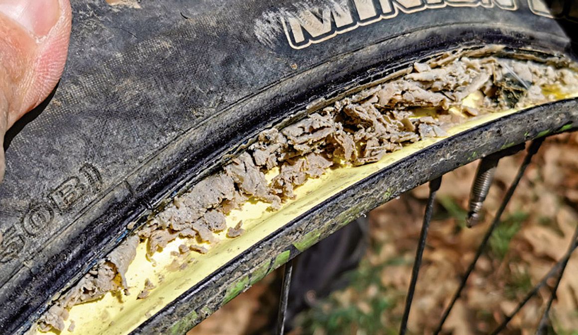 Mezclar líquido tubeless, mejor no arriesgar Mezclar líquido tubeless, mejor no arriesgar