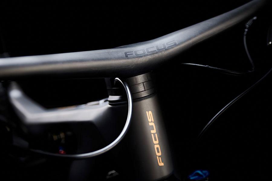 FO5400050v2023 2023 29 DI BLK DTL Pro JAM2 SL 9 0 Cockpit 43