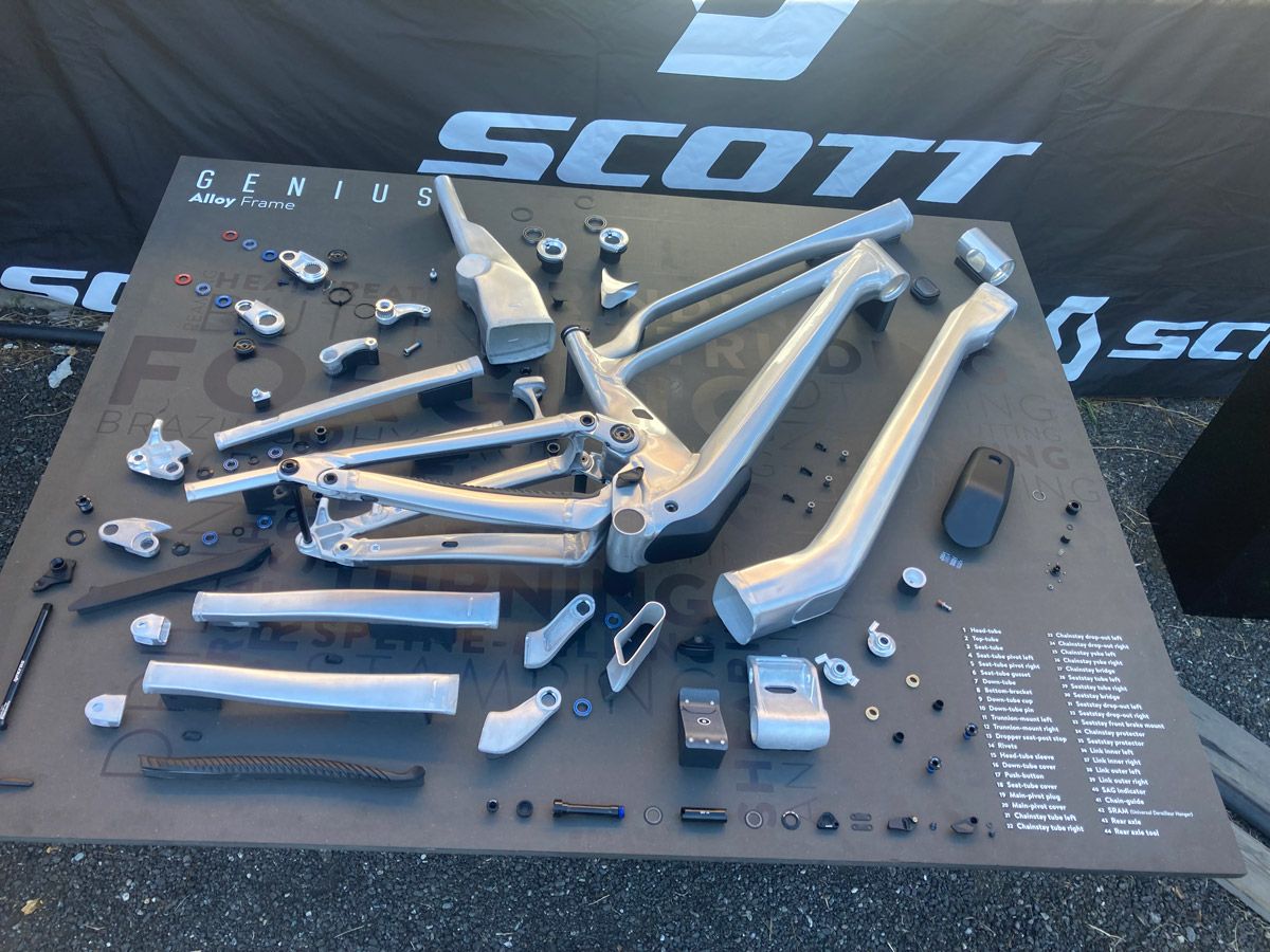 Nueva Scott Genius alloy 2