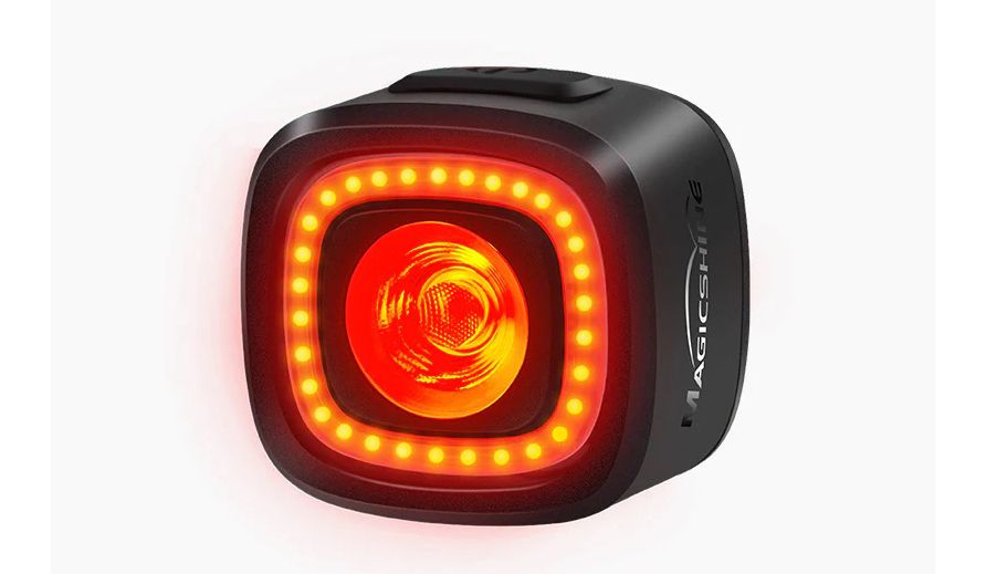 Seemee 150, la luz trasera con sensor de frenada