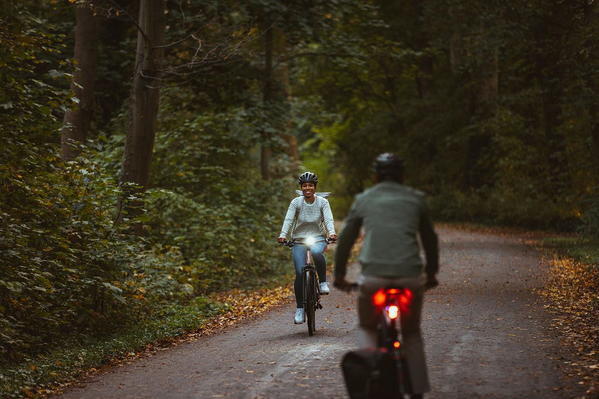 Seguridad nocturna.Todo lo que debes saber sobre la iluminación para bicicletas (5)