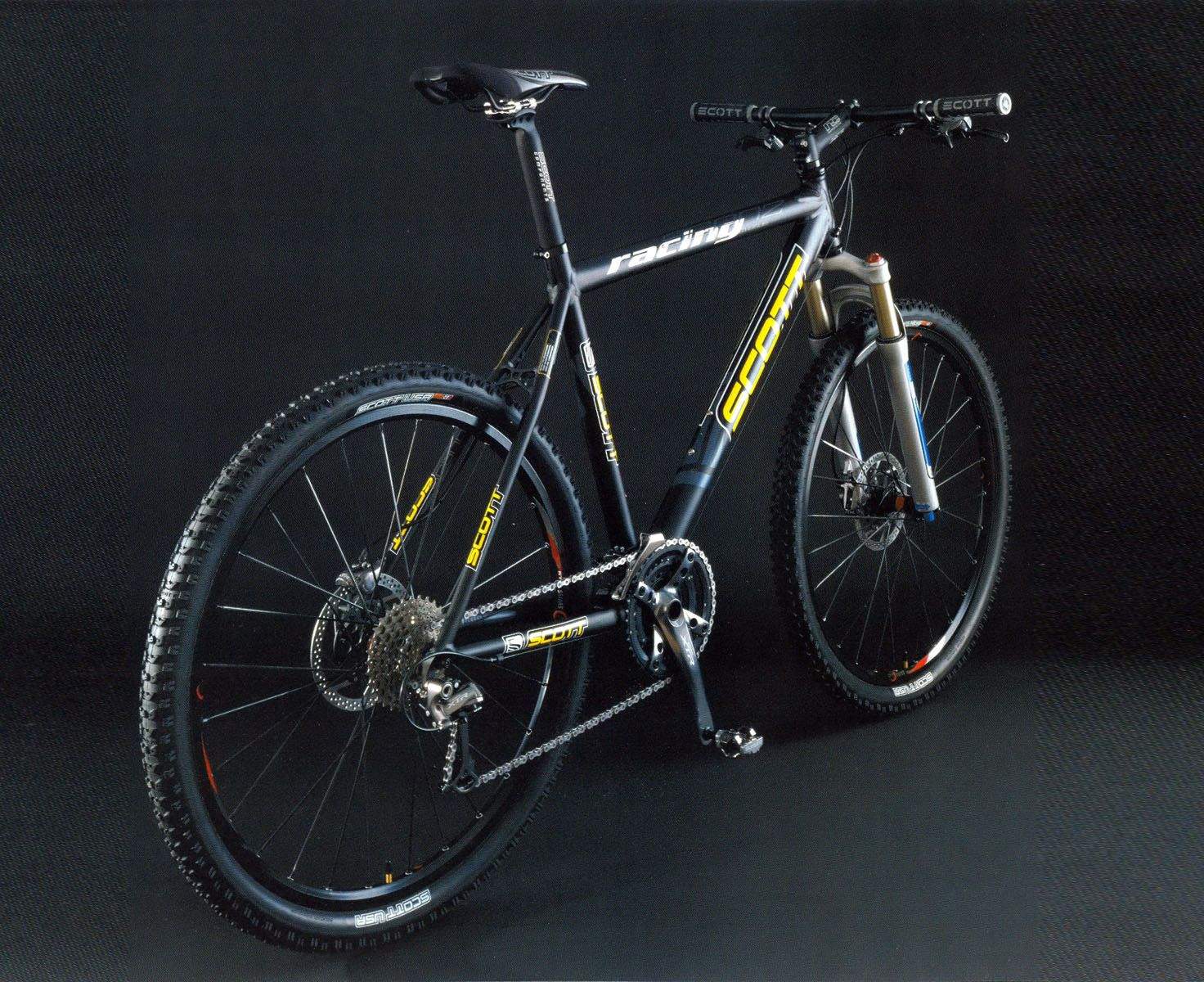 El modelo Racing Pro del año 2004, la antecesora de la Scale