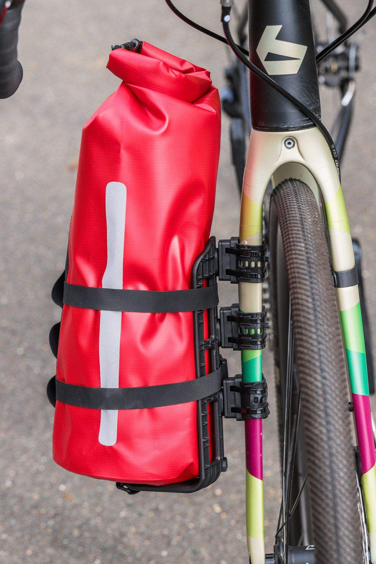 Nuevo Kit Zefal Z Adventure de bolsa para horquilla (1)