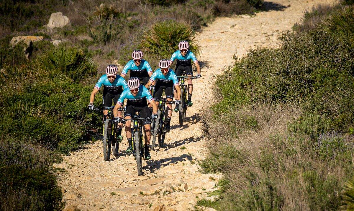 Nuevos fichajes en el equipo Scott Cala Bandida detalle 1