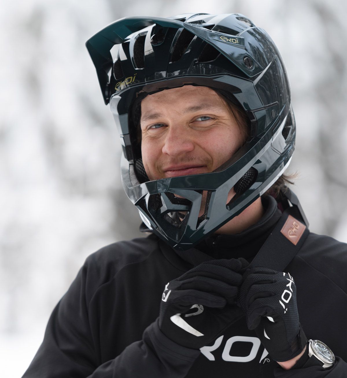Así es el nuevo casco ligero de enduro de Ekoï detalle 2