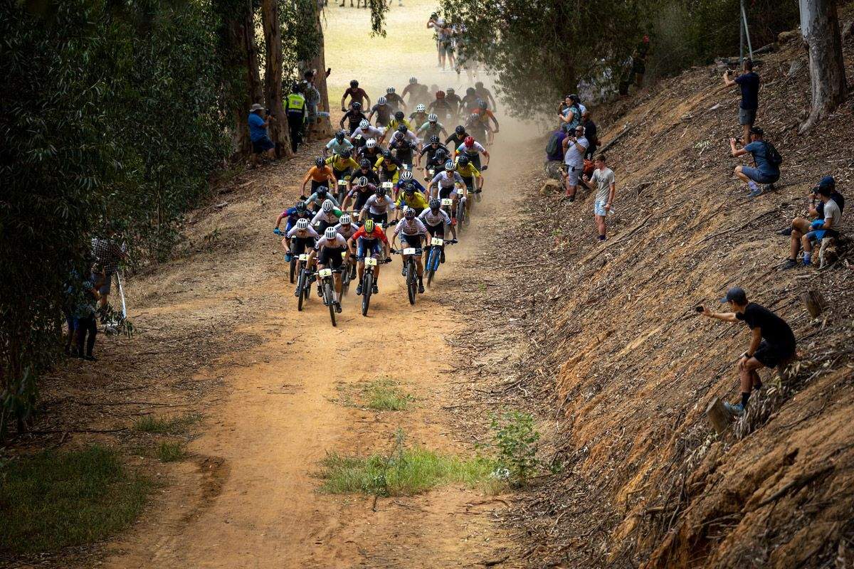 Así son los tres kits de ropa que van a tener en el Scott SRAM (40)