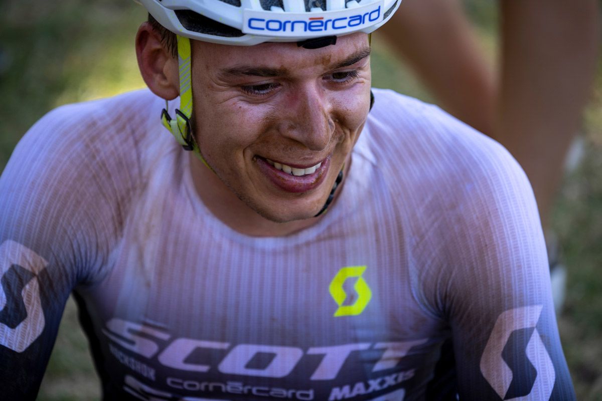 Así son los tres kits de ropa que van a tener en el Scott SRAM (51)