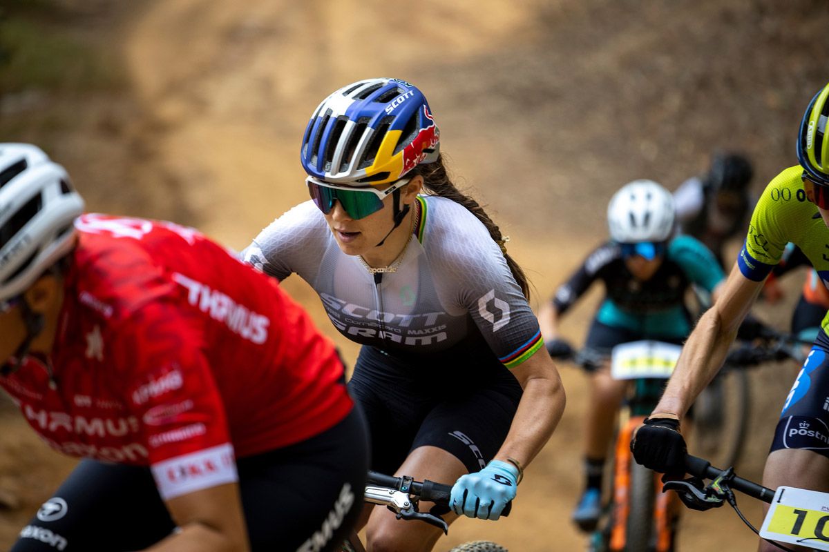 Así son los tres kits de ropa que van a tener en el Scott SRAM (59)