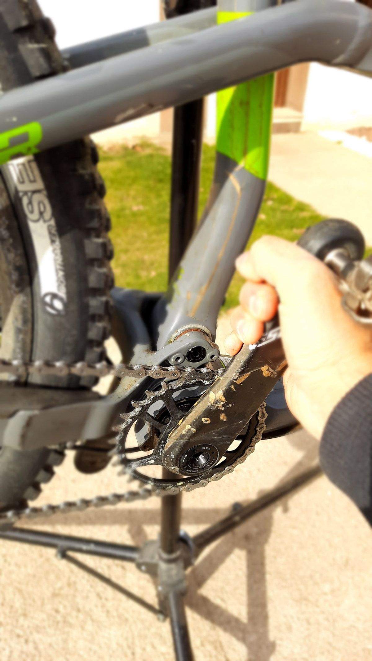 Repara gratis la holgura de tus bielas SRAM 7