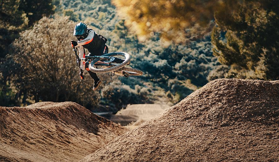 Sergio Layos Mondraker (14) Sergio Layos Mondraker (14)