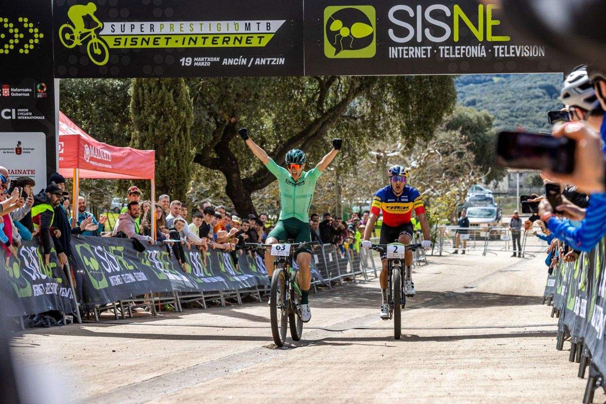 David Campos bate a Vlad Dascalu en el Superprestigio (21)