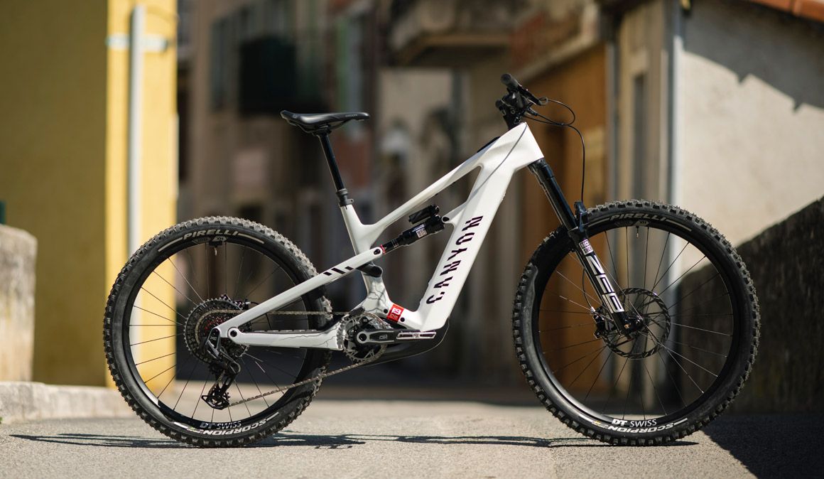 Canyon presenta la nueva Strive ON