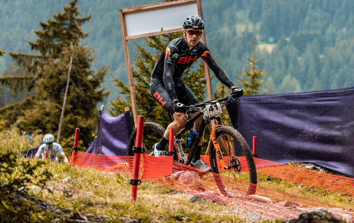 Valero y el BH Coloma Team estrenan una nueva BH Lynx en Lenzerheide detalle