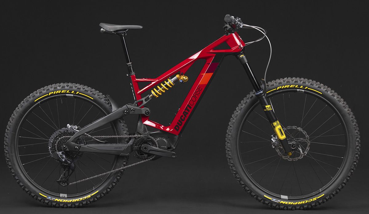 Powerstage RR, la primera eMTB de Ducati fabricada en carbono