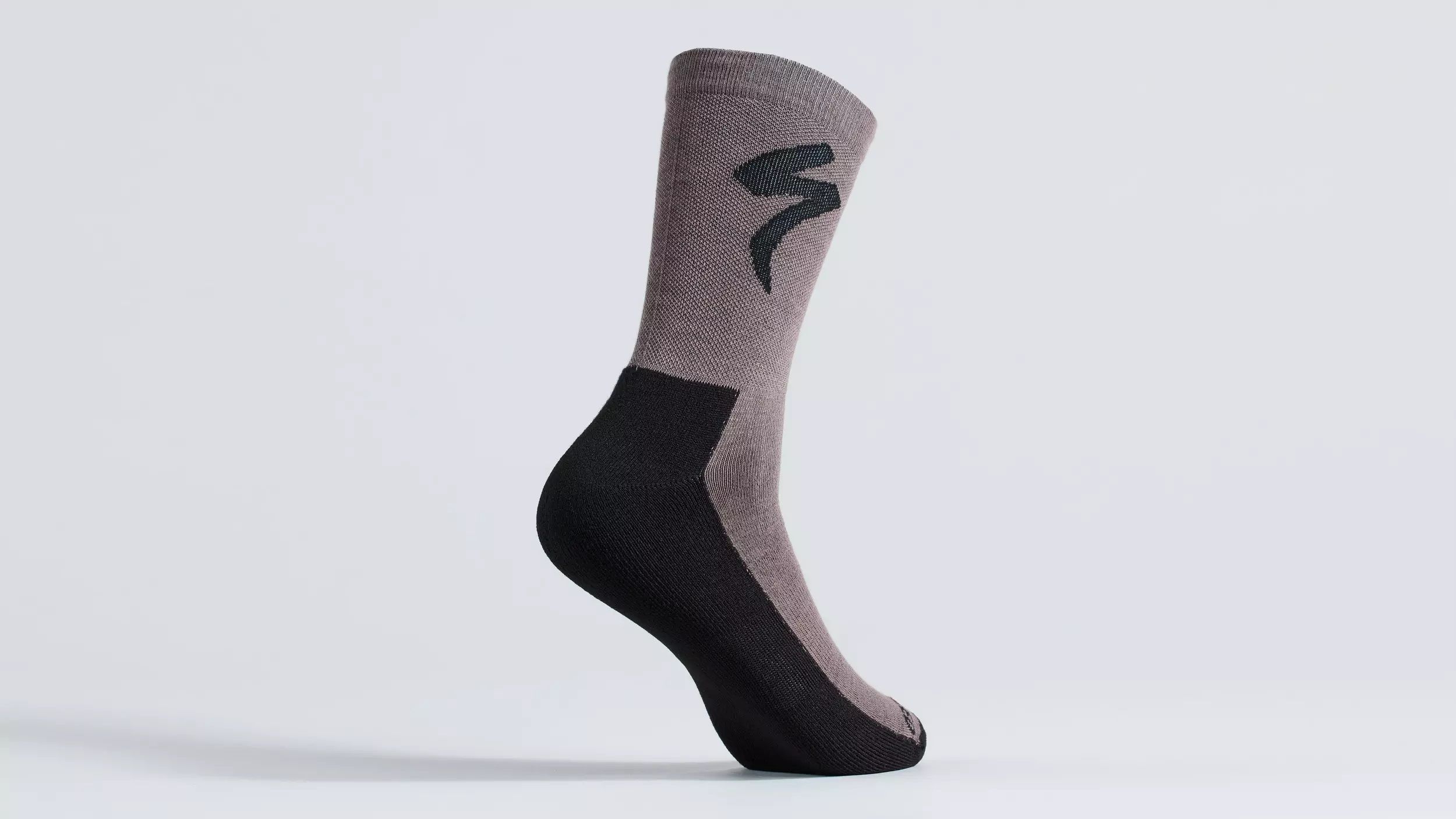 64722 341 APP PRIMALOFT LIGHTWEIGHT TALL LOGO SOCK GUN M HERO 64722 341 APP PRIMALOFT LIGHTWEIGHT TALL LOGO SOCK GUN M HERO