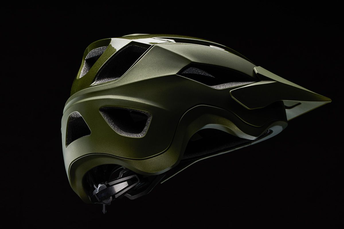 Rail matte phantom green 002 Edit