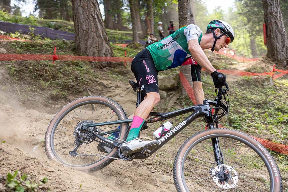 Alan Hatherly ya sabe lo que es pisar el podio de la Copa del Mundo usando el FSA KFX SIC