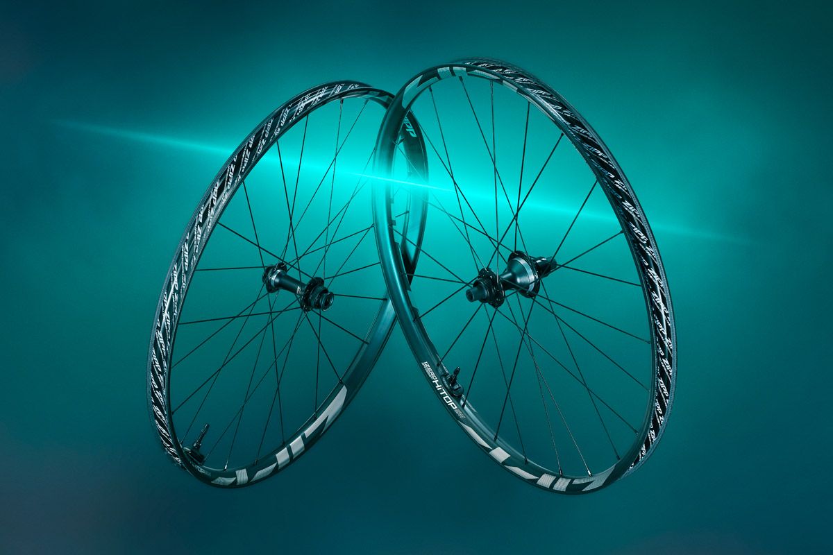 Nuevas ruedas ZIPP 1Zero HiTop SW Z 1ZEROHiTOPSW Studio 230512 CK 1zero floating both 4