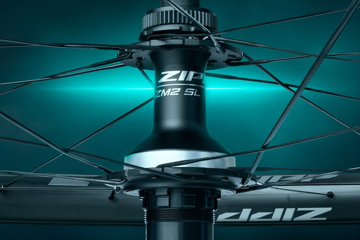 Nuevas ruedas ZIPP 1Zero HiTop SW Z 1ZEROHiTOPSW Studio 230512 CK ZIPP 1zero rear hub stack 3