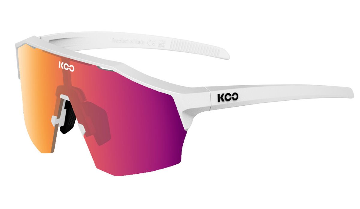 KOO Alibi WHITE MATT FUCHSIA PHOTOCHROMIC MR ATTIVATA KOO Alibi WHITE MATT FUCHSIA PHOTOCHROMIC MR ATTIVATA
